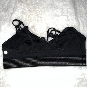 lululemon sports bra